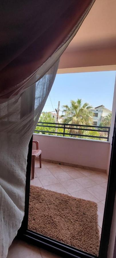 Villa Madani Durrës Eksteriør billede